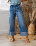 Jeans de pierna ancha con dobladillo enrollado "That Feeling" de KanCan