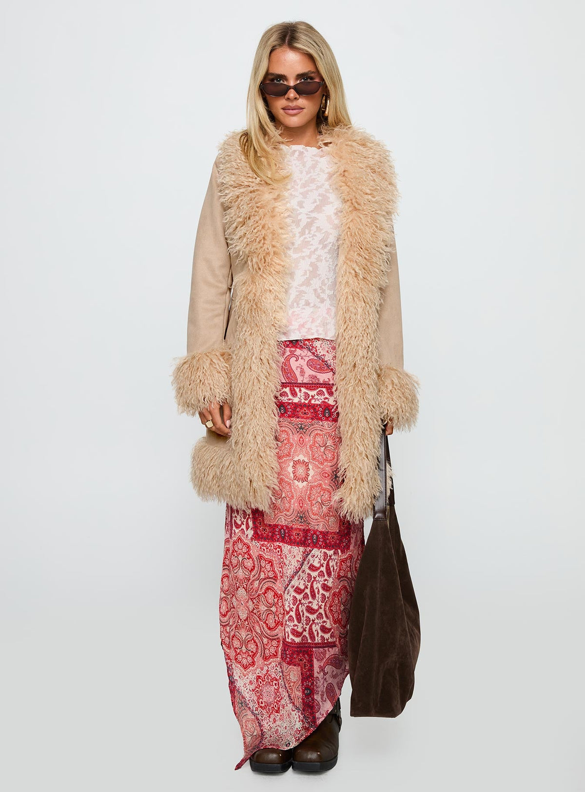 Chaqueta Josefina con detalle de pelo sintético en beige