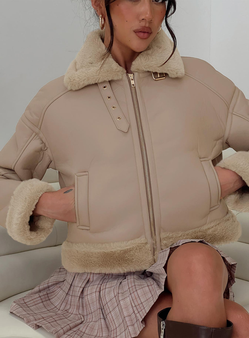 Chaqueta de piel sintética Henessy beige