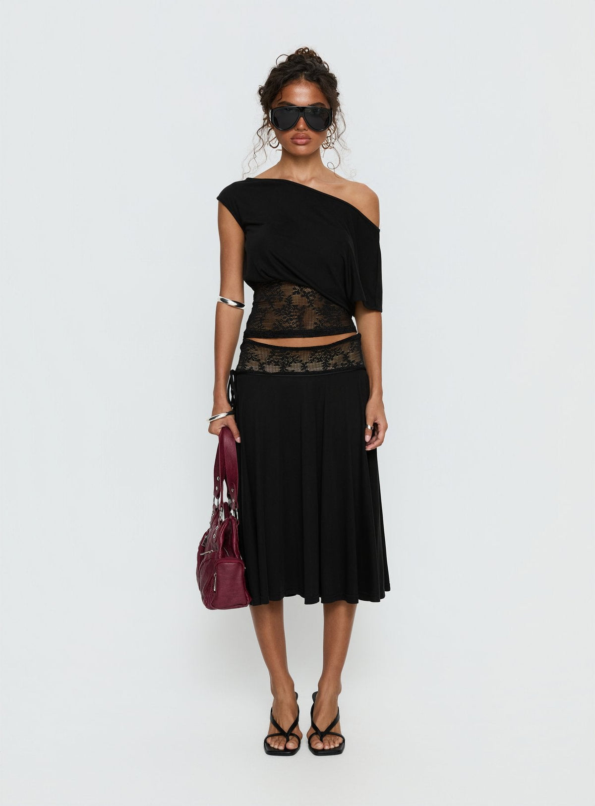 Falda midi de encaje Marienna negra