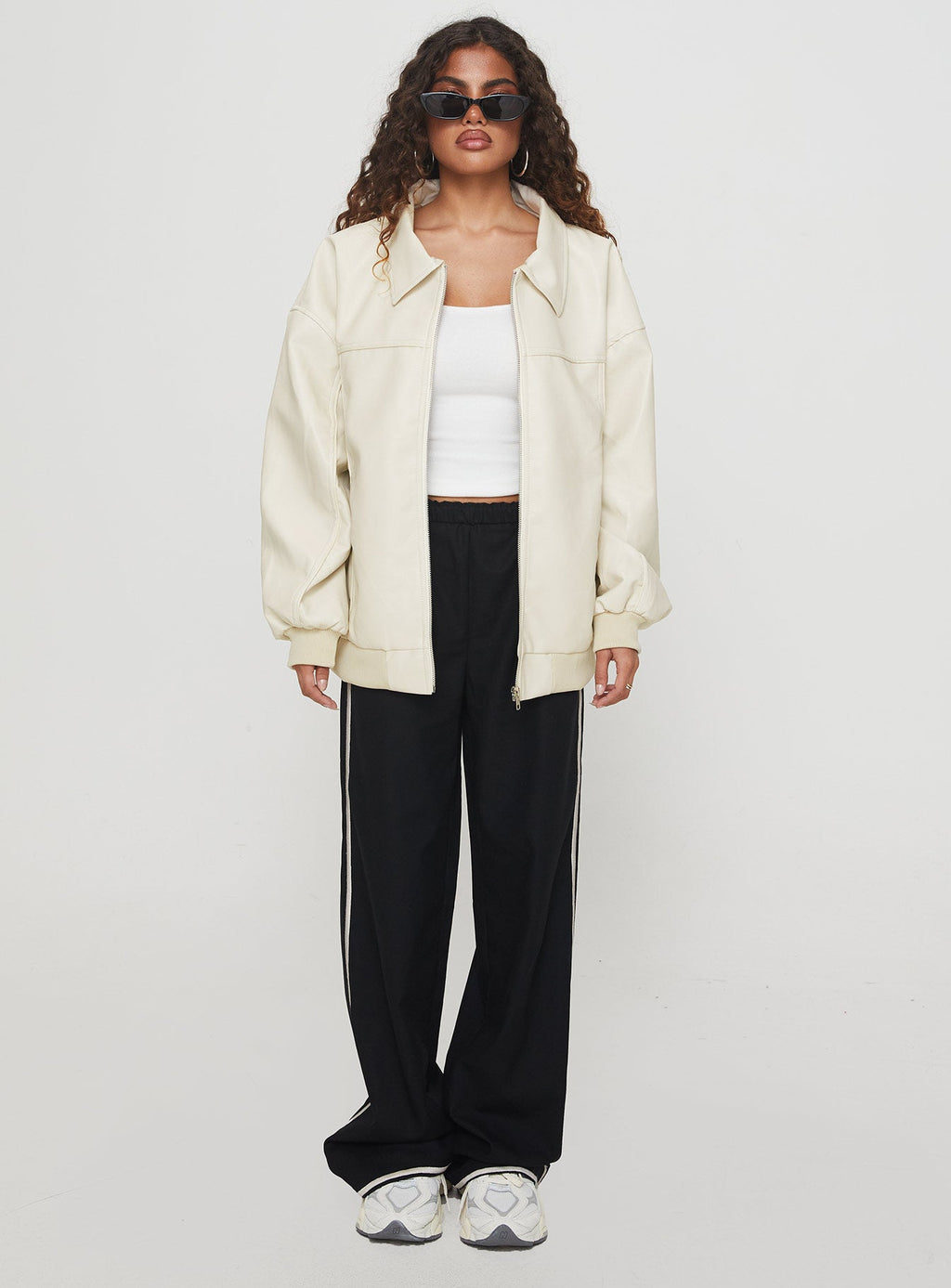 Chaqueta bomber de piel sintética Goldsmith color crema