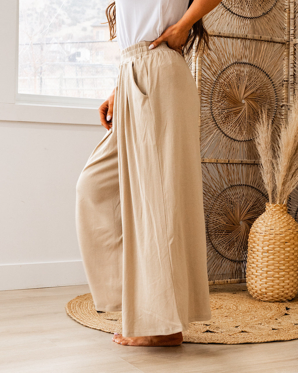Pantalones de punto plisados de pierna ancha Right Here - Beige