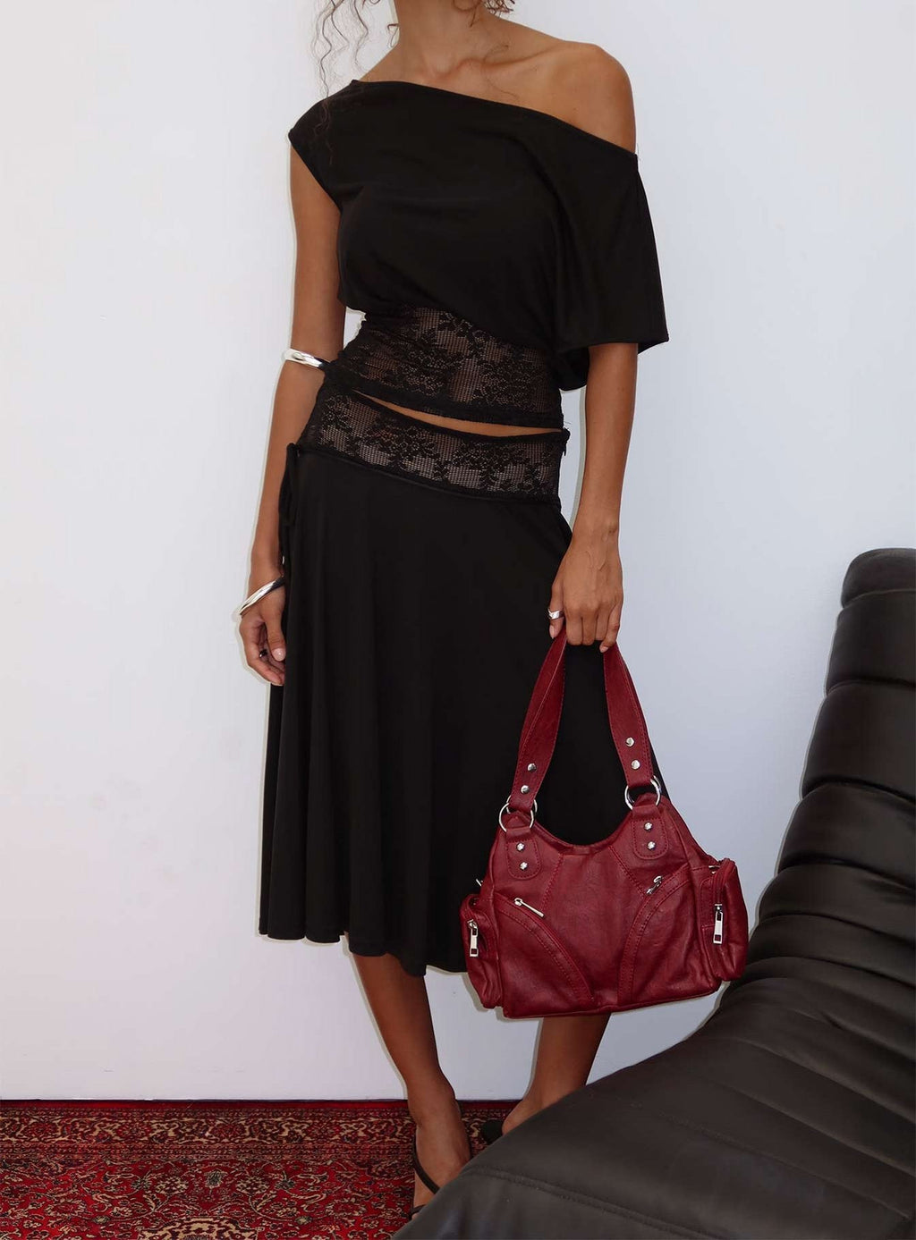 Falda midi de encaje Marienna negra