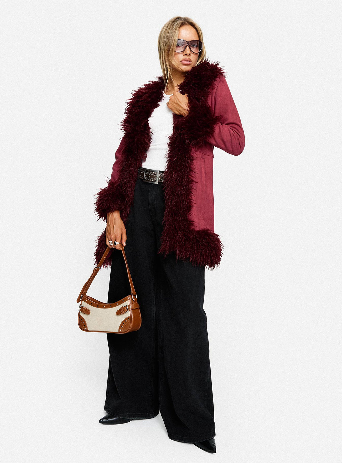 Chaqueta Josefina con detalle de pelo sintético color vino