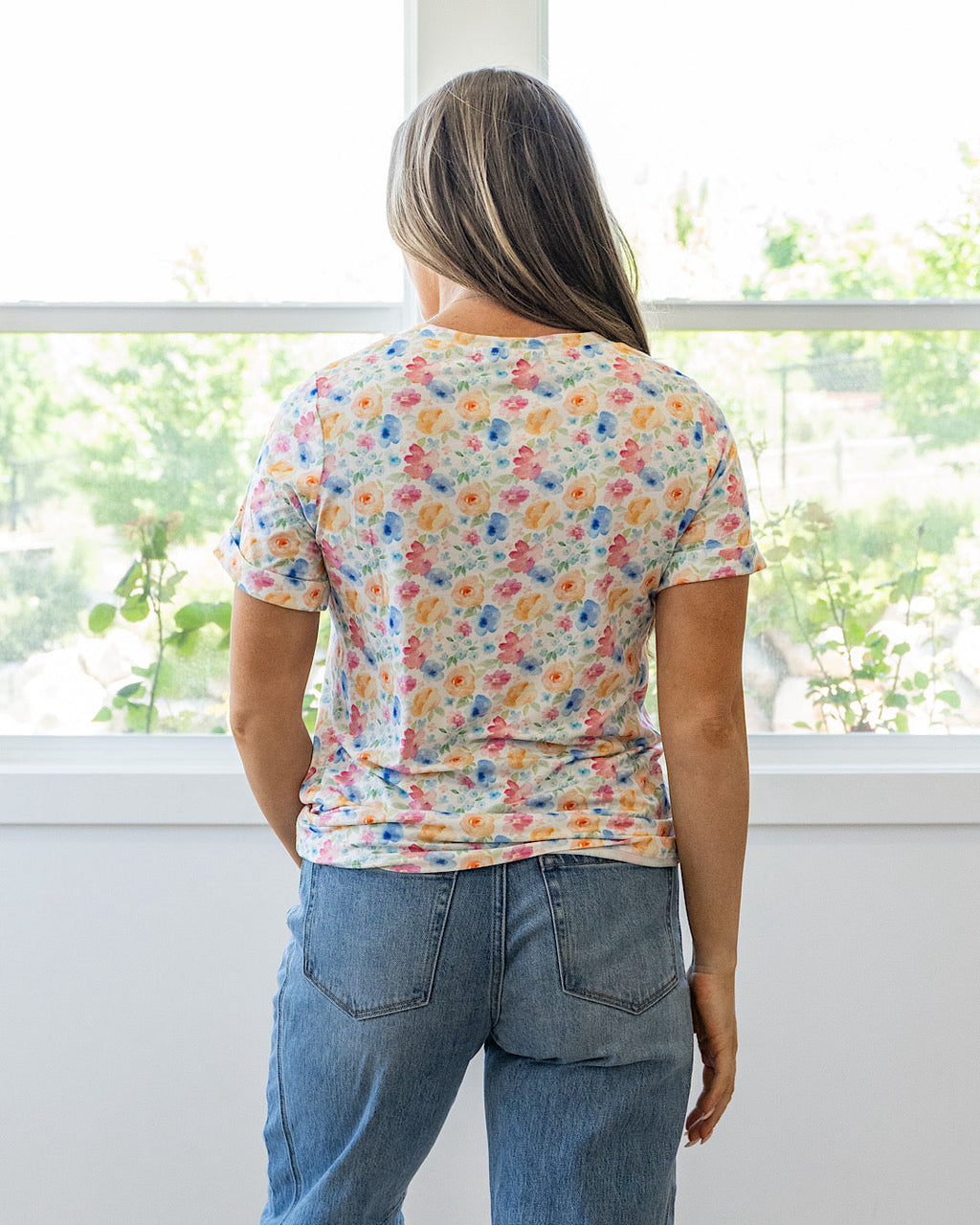 Blusa con cuello en V Sophie - Jardines de pétalos EN OFERTA