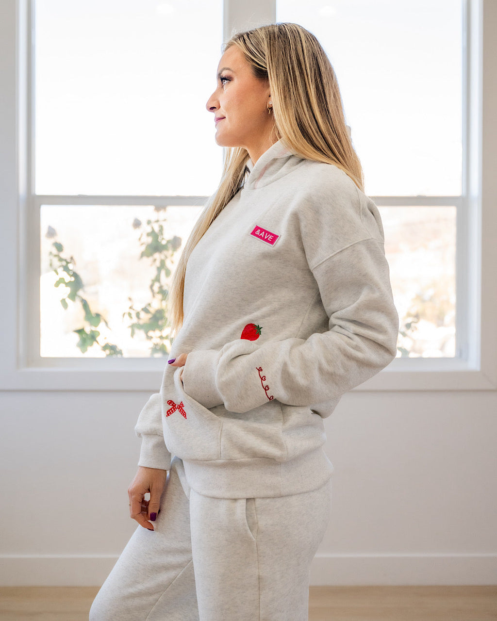 Sudadera Comfort Zone de Ampersand Ave - Girly Things VENTA FINAL