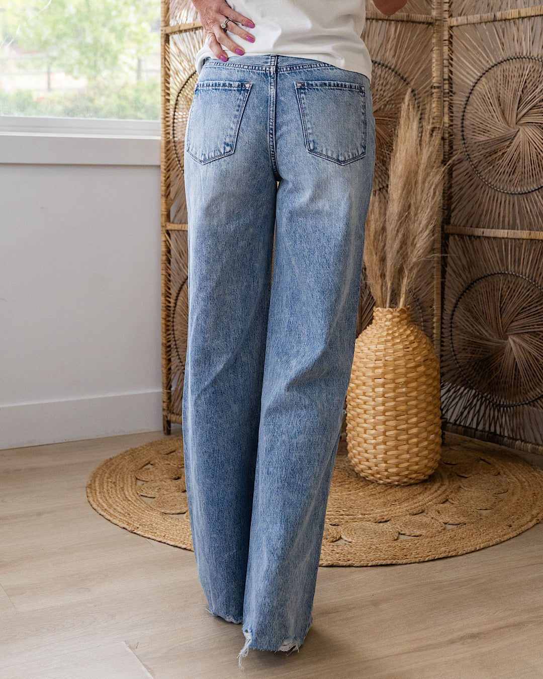 Jeans de pierna ancha KanCan Natalia con rodillas rasgadas EN OFERTA