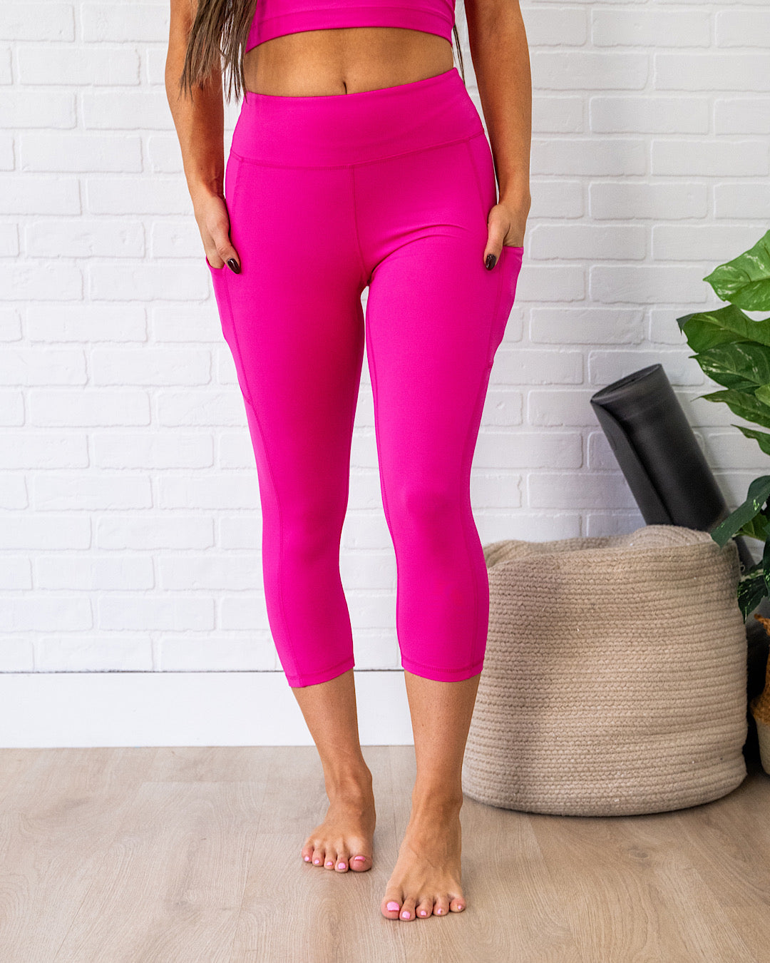 Leggings cortos de cintura alta Rae Mode - Rosa sónico