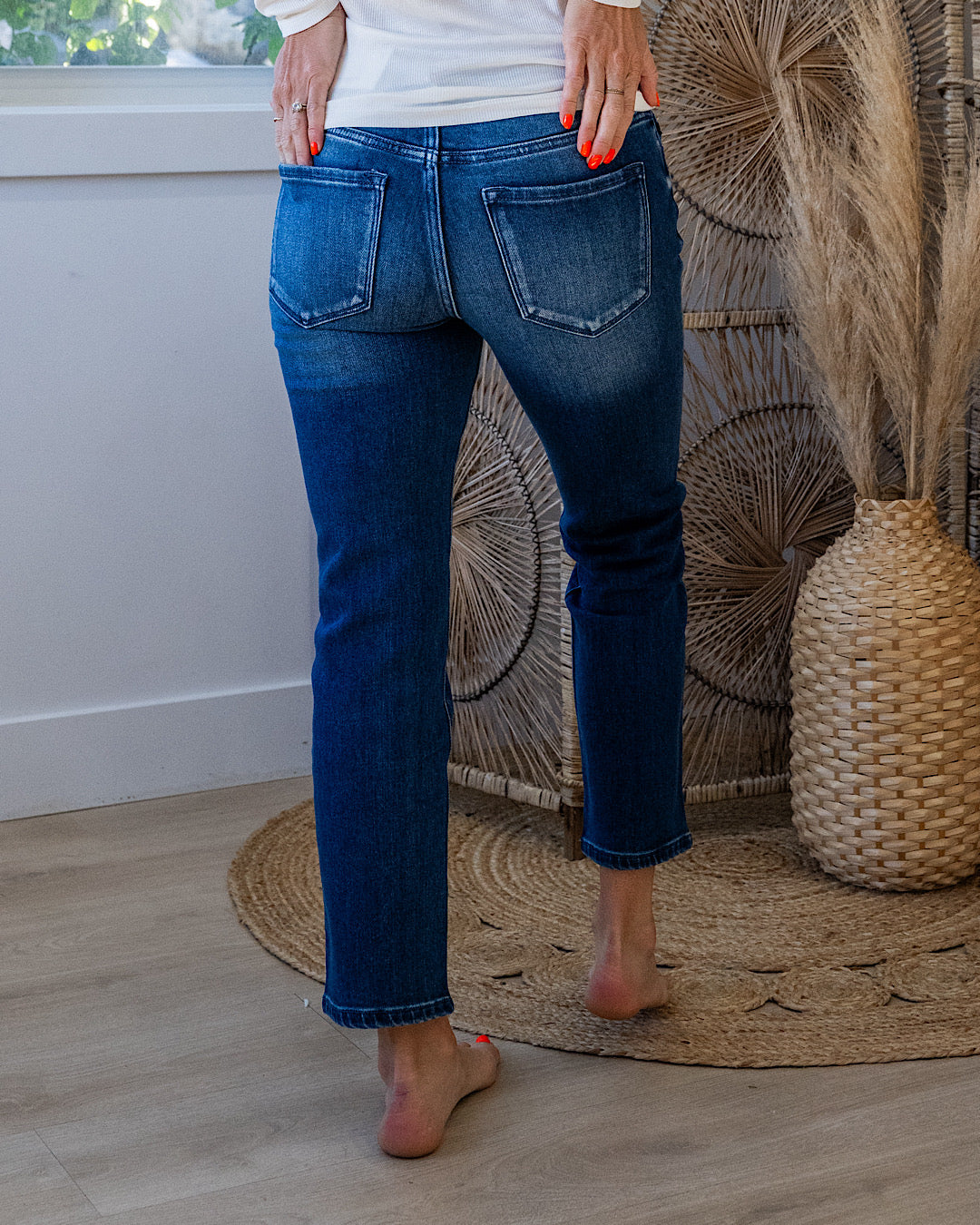 Jeans ajustados de corte recto Hope de KanCan sin efecto desgastado