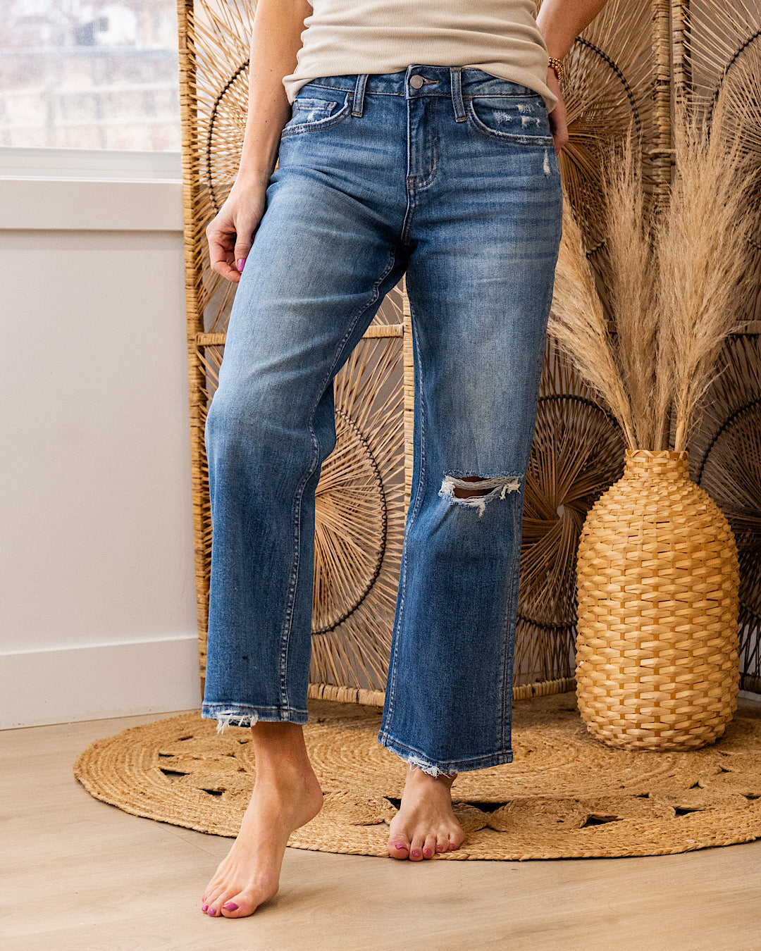 Jeans de pierna ancha con rodillas desgastadas Lovervet I Knew It