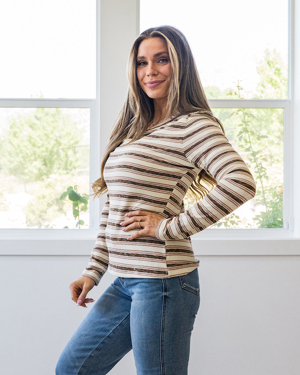 ¡NUEVO! Top Alexa de rayas múltiples - Crema, marrón y malva