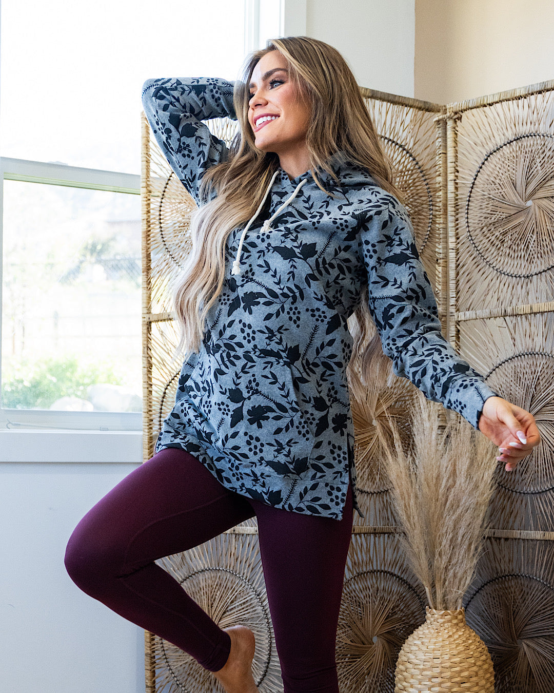 Sudadera con capucha y aberturas laterales Make Your Moves de Ampersand Ave VENTA FINAL