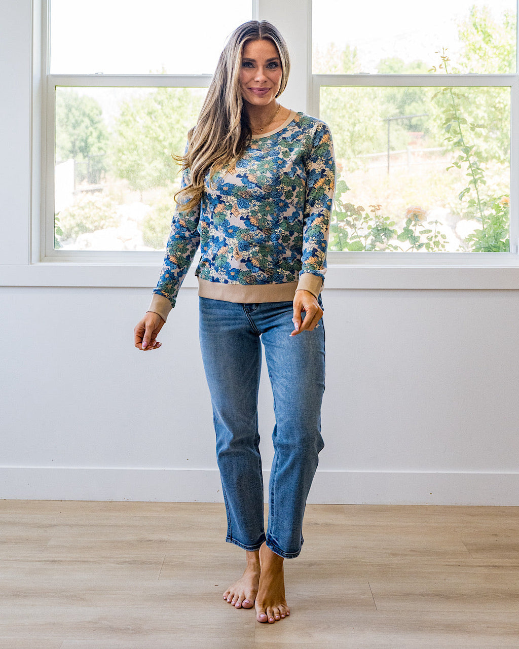 ¡NUEVO! Suéter ligero con estampado floral Bristol - Color topo