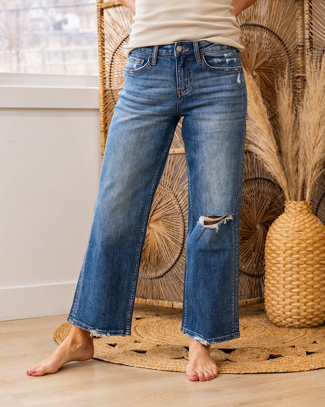 Jeans de pierna ancha con rodillas desgastadas Lovervet I Knew It