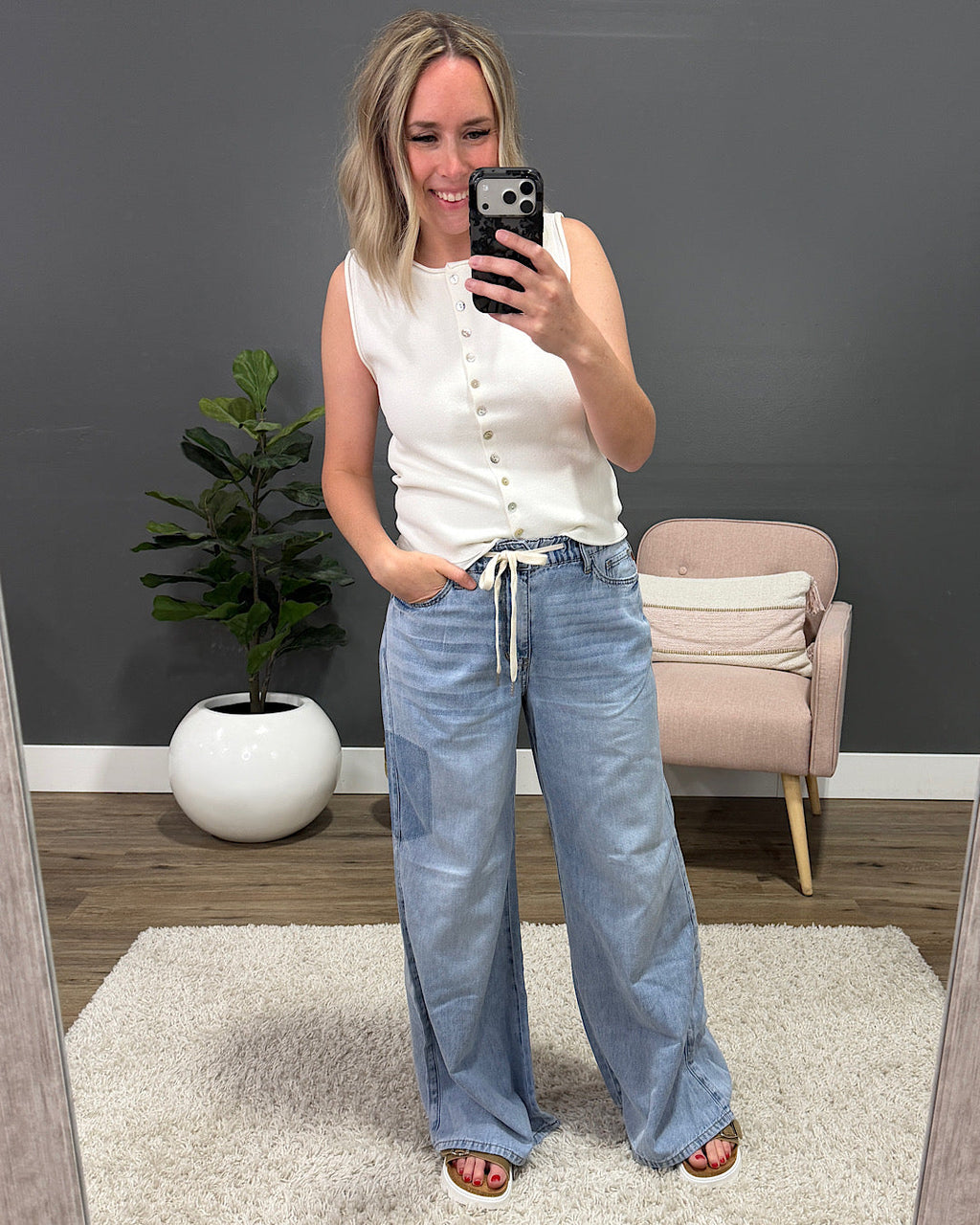 Jeans Palazzo de cintura elástica Holding On de Judy Blue