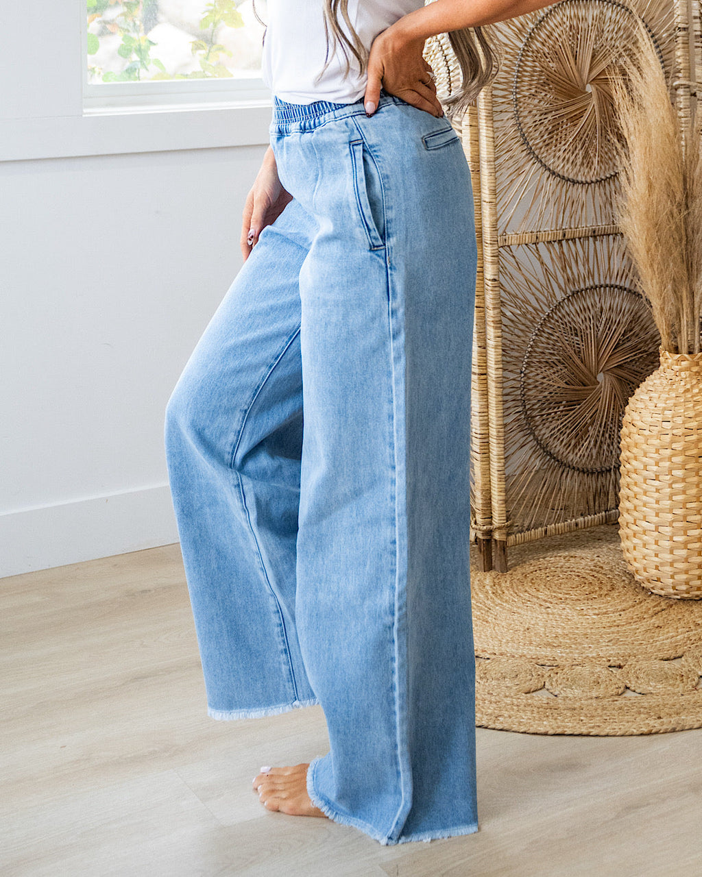 Pantalones de mezclilla KanCan de pierna ancha con cintura elástica EN OFERTA
