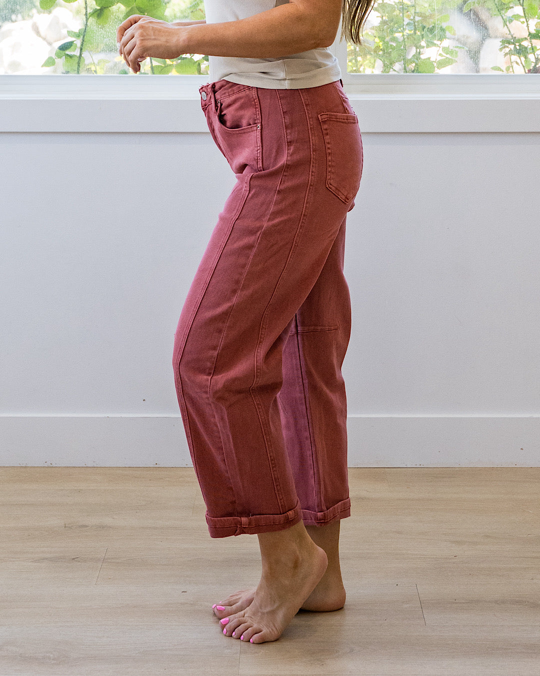 ¡NUEVO! Jeans Alexandra corte barril sin desgaste - Cabernet
