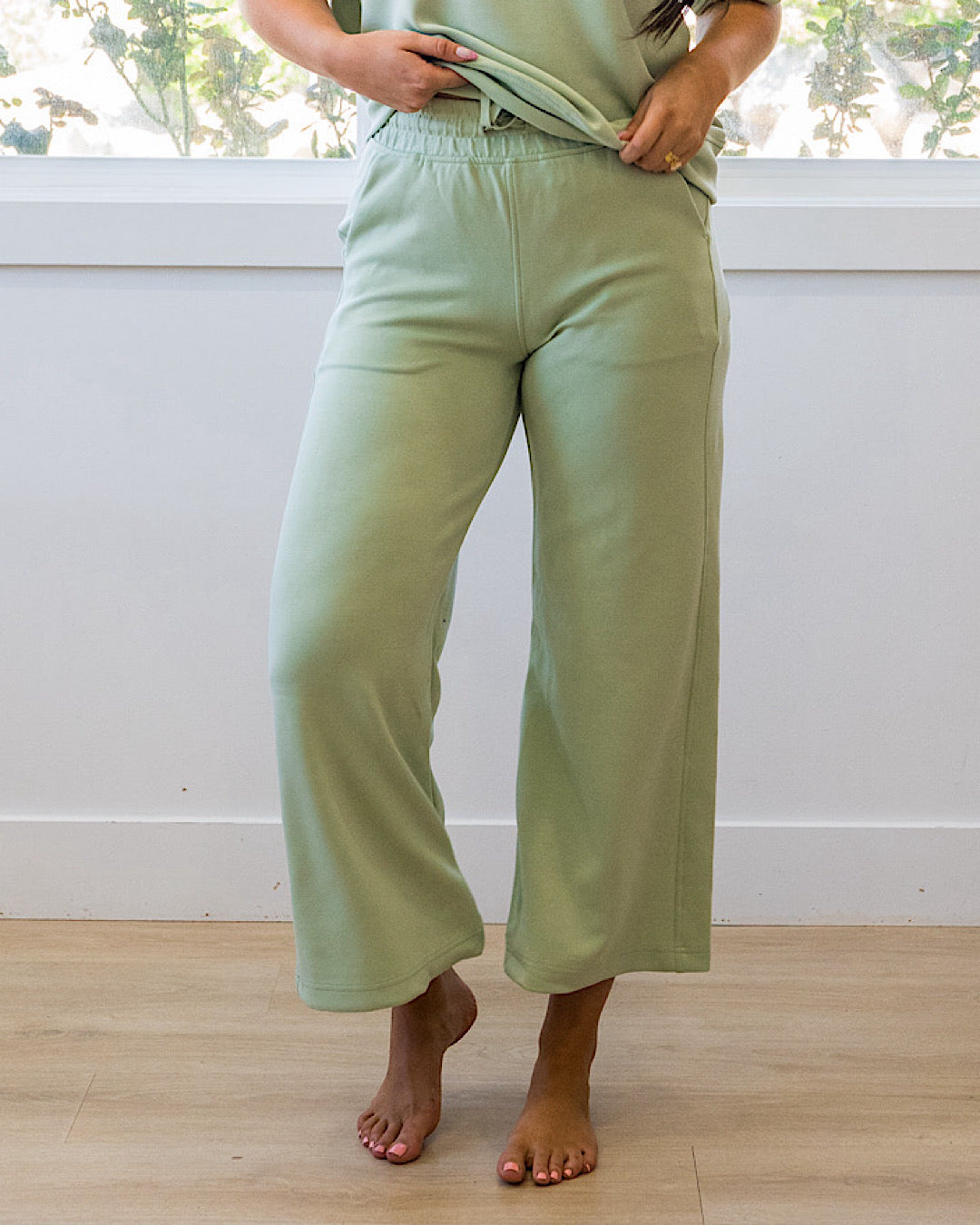 Pantalones anchos de tela scuba Kendall - Crema pistacho