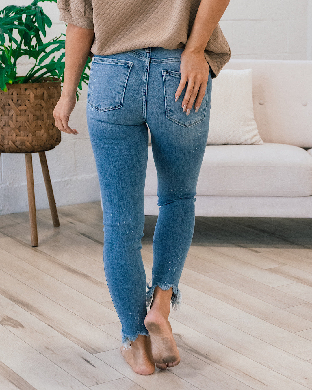 Jeans ajustados con salpicaduras de lejía Nicki de Judy Blue - VENTA FINAL