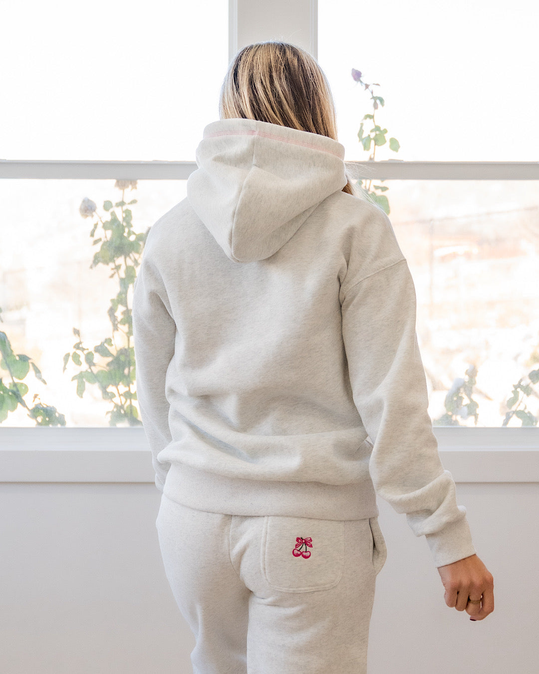 Sudadera Comfort Zone de Ampersand Ave - Girly Things VENTA FINAL