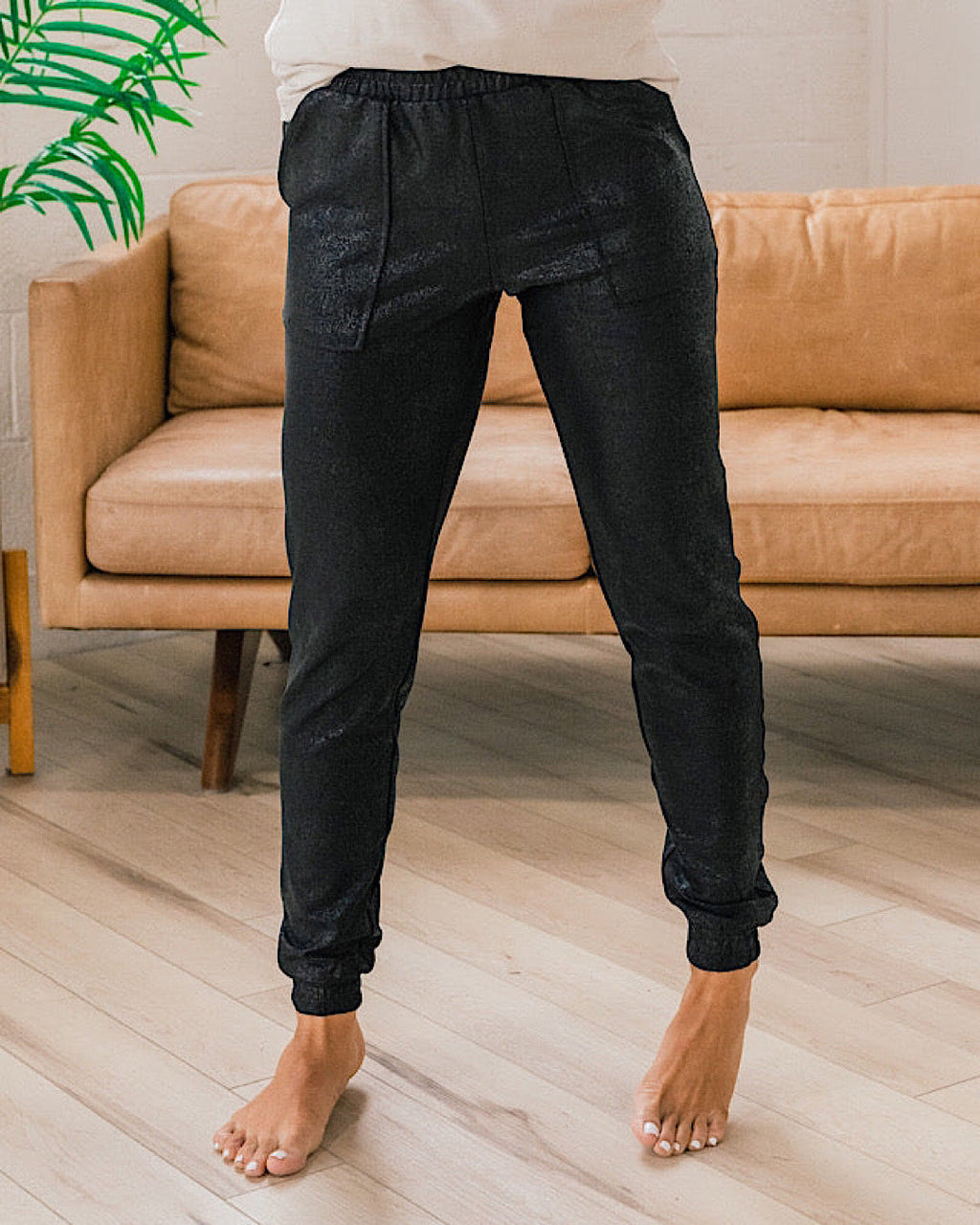 Joggers de salón color negro brillante