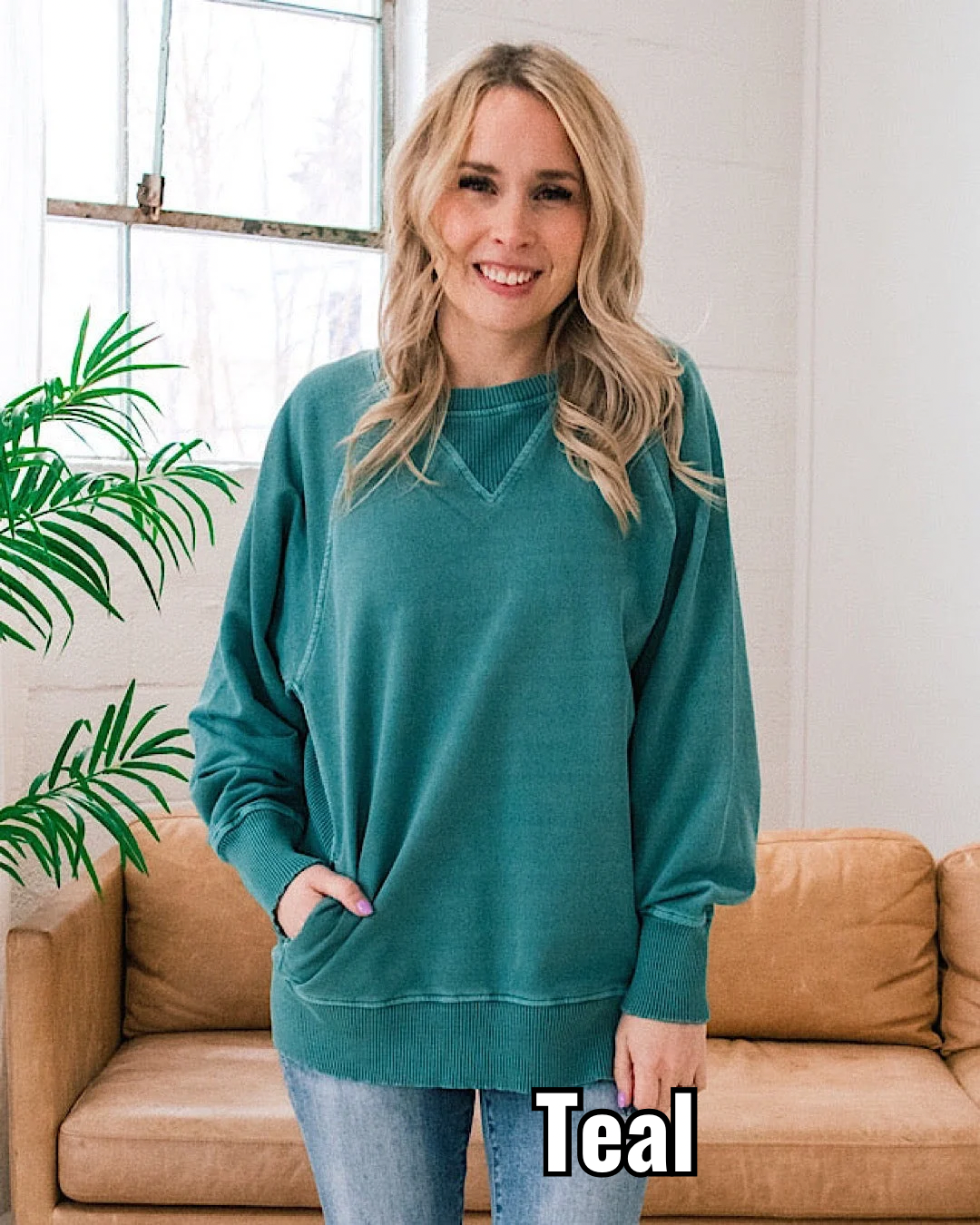 Sudadera cuello redondo Girlfriend - ¡Opciones de color disponibles!