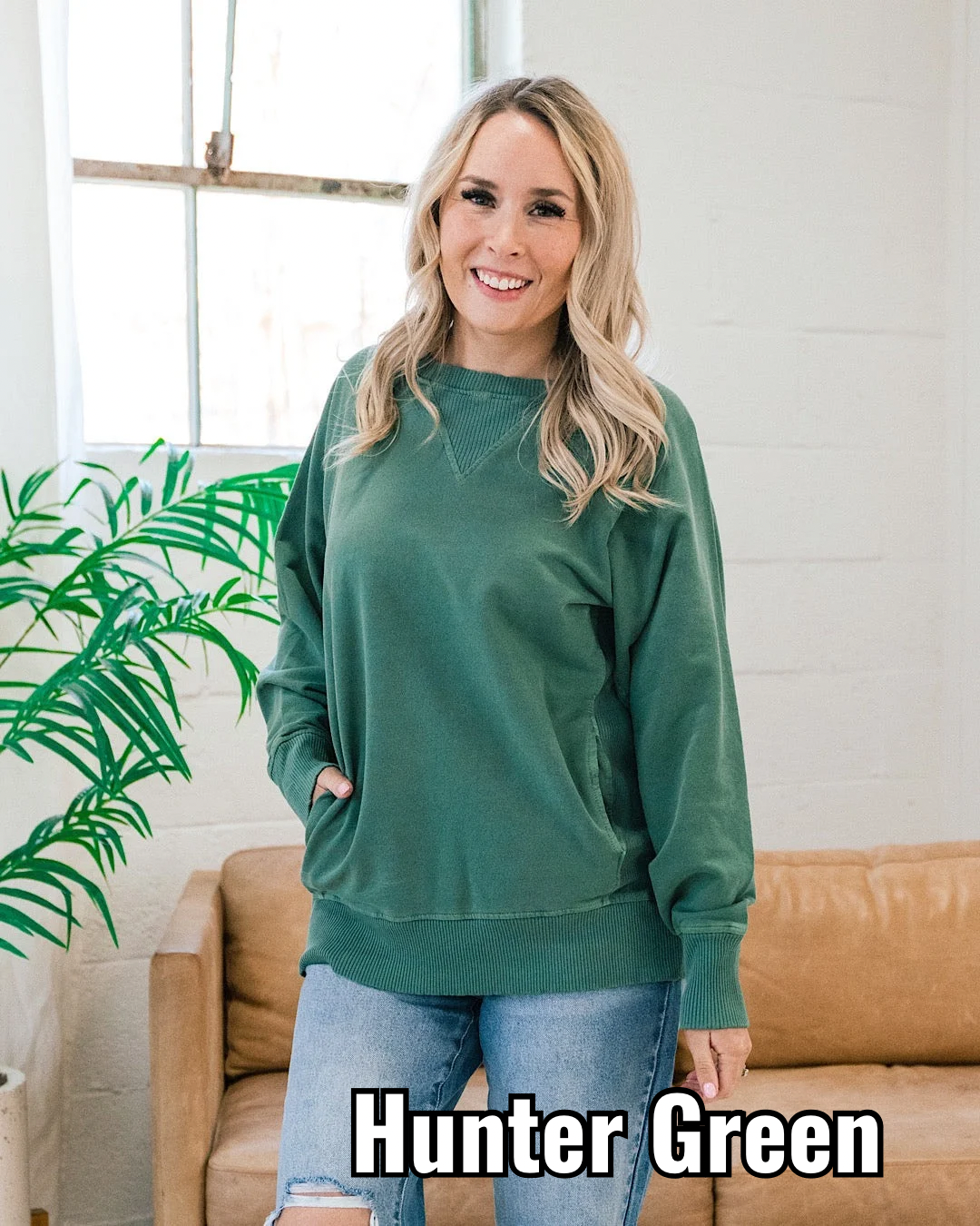 Sudadera cuello redondo Girlfriend - ¡Opciones de color disponibles!