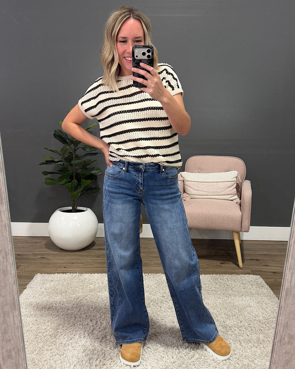 Jeans de pierna ancha con estampado de piel de serpiente Isla de KanCan