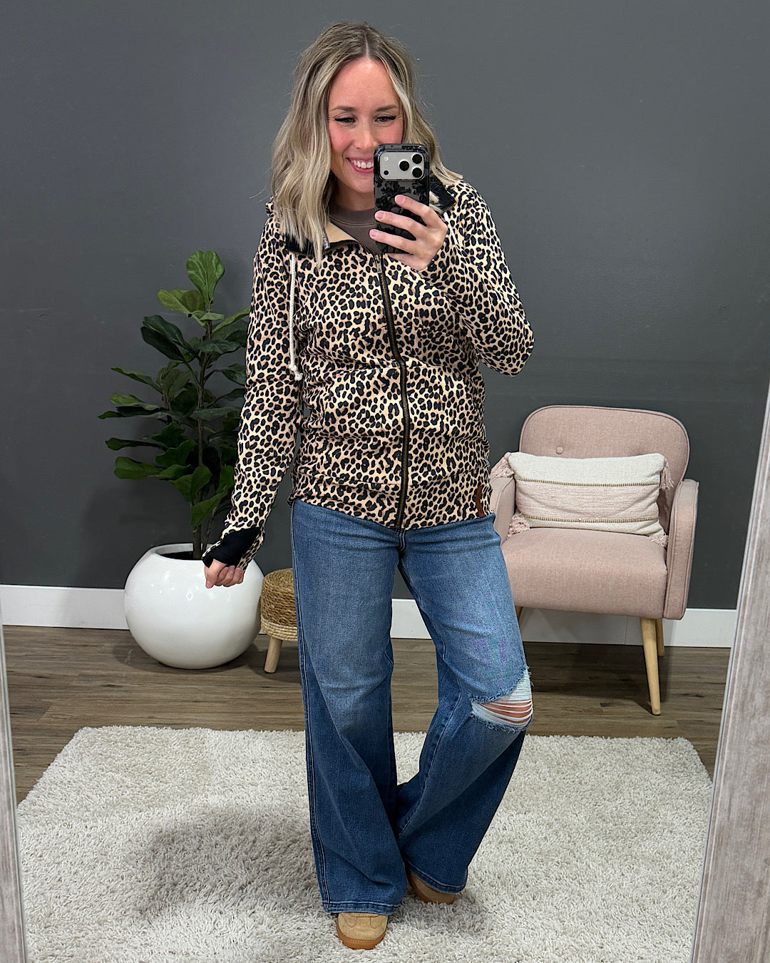 ¡NUEVO! Sudadera con cremallera completa Wild & Wanderlust de Ampersand Ave
