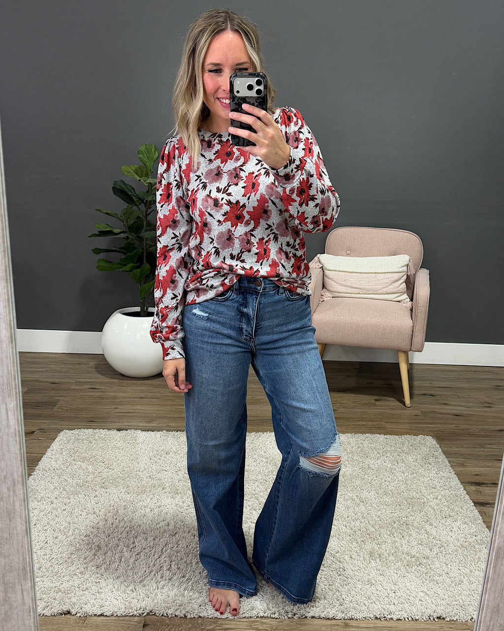 ¡NUEVO! Top Livie de flores con mangas abullonadas - Rojo